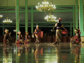 Tari Bedoyo Bedah Madiun - Mangkunegaran Performing Arts